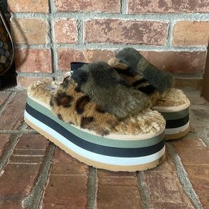 Steve Madden Alvaro Platform Leopard Faux Fur Sandals Slippers